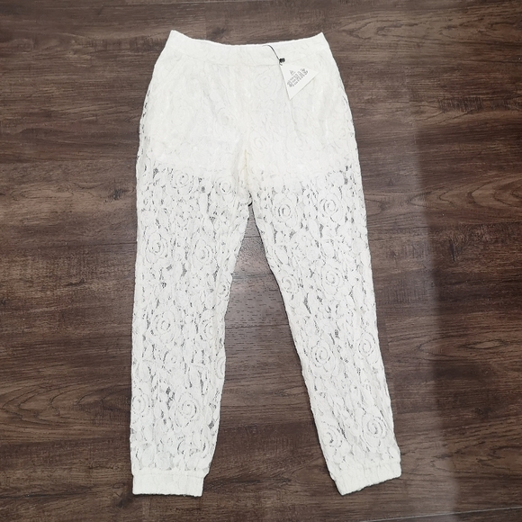 3/15 SALE NWT Women's White Lace Pants - Picture 1 of 6